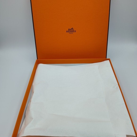 Hermès Paris Empty Orange Gift Box w/ Tissue | Luxury Packaging Storage Display - Picture 3 of 7
